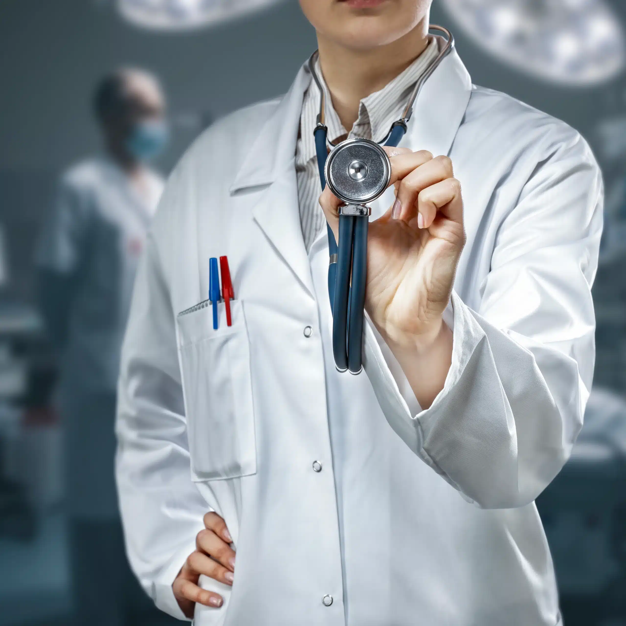 Primary care physician in Arlington TX consulting with a patient about a wellness plan